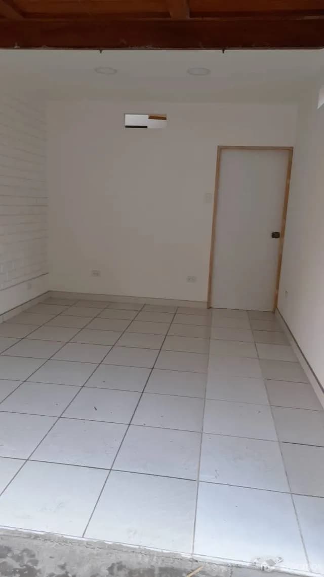Se alquila local comercial Trujillo — foto 2