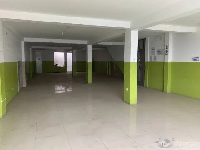ALQUILO LOCAL COMERCIAL 200 METROS CUADRADOS — foto 4