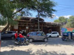 Amplio Local Comercial 611 m², en El Chipe. Zona Concurrida.