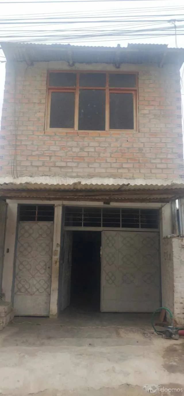 VENDO CASA DE DOS PISOS IDEAL PARA HOSPEDAJE — foto 1