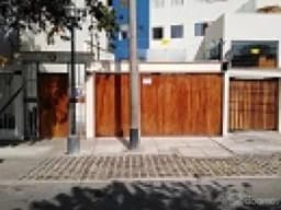 VENDO PRÁCTICO Y LINDO DPTO. EN CALLE ALCANFORES 874, PISO 1, 2DO NIVEL, MIRAFLORES