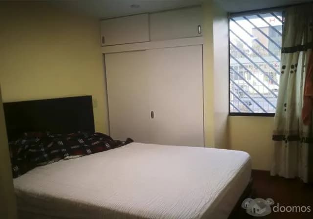 Departamento amoblado con cochera propia — foto 5