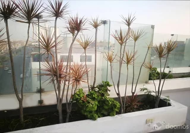 Departamento amoblado con cochera propia — foto 6