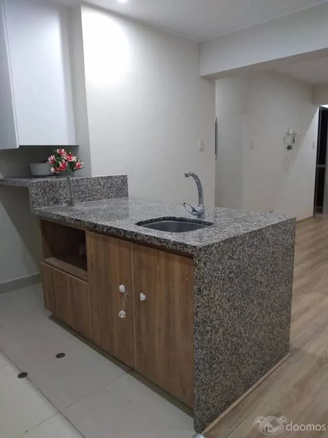 Venta hermoso departamento de 3 habitaciones en Surquillo — foto 2