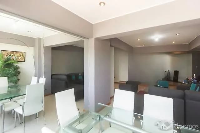 Venta de espectacular duplex en zona residencial y segura — foto 3