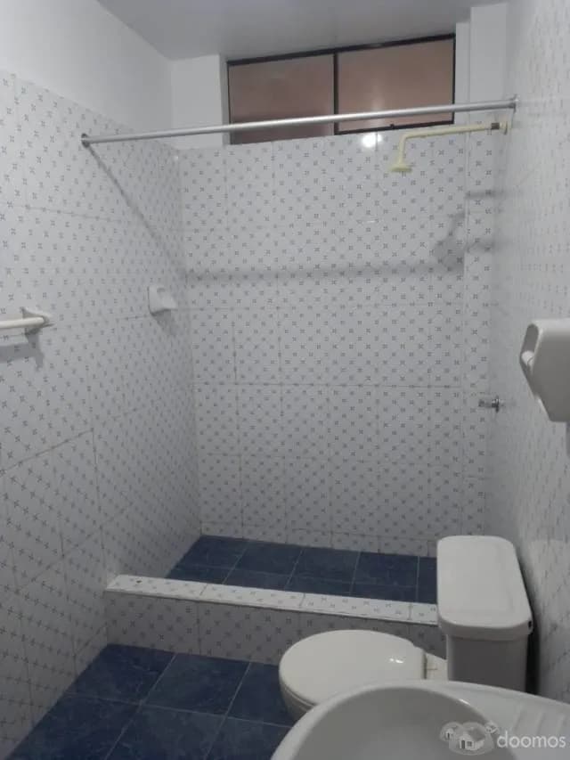 ALQUILO AMPLIO DEPARTAMENTO — foto 4
