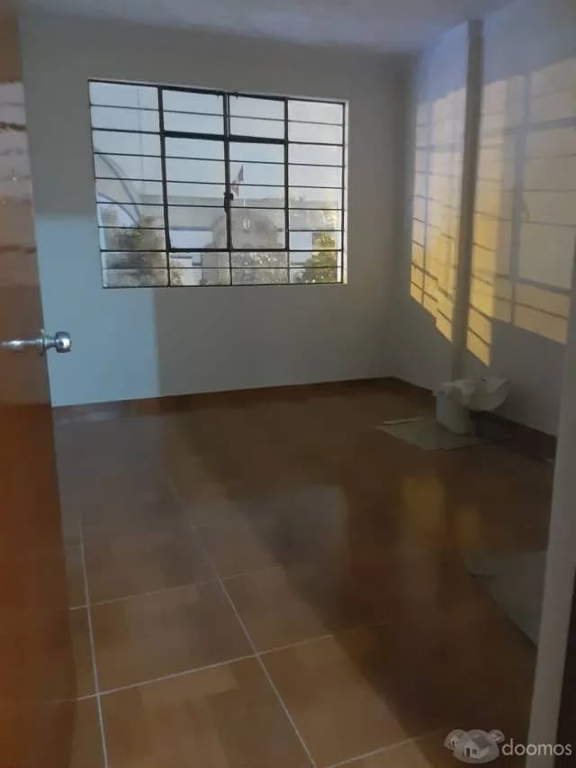 VENTA O ALQUILER DE DEPARTAMENTO CERCADO DE LIMA MESA REDONDAD — foto 1