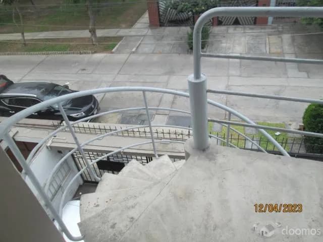 Venta de Casa de 3 Pisos Frente a Parque en Cercado de Lima — foto 10