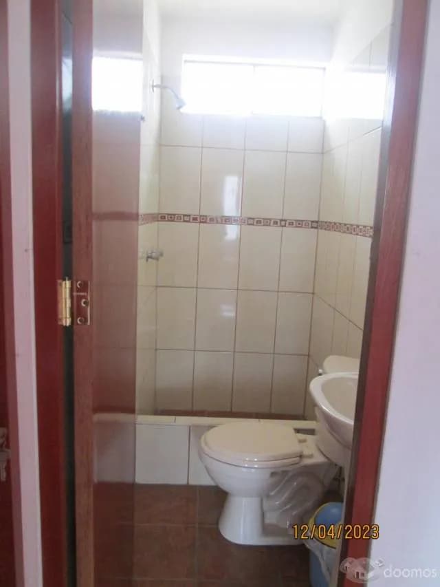 Venta de Casa de 3 Pisos Frente a Parque en Cercado de Lima — foto 12