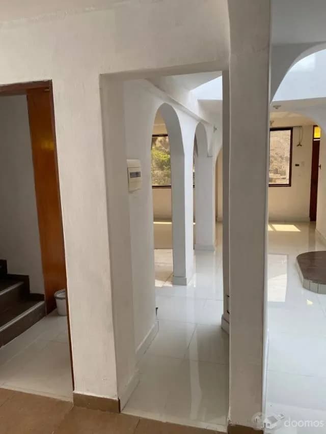 Ocasión. Vendo amplia casa Remodelada de 3 pisos — foto 7