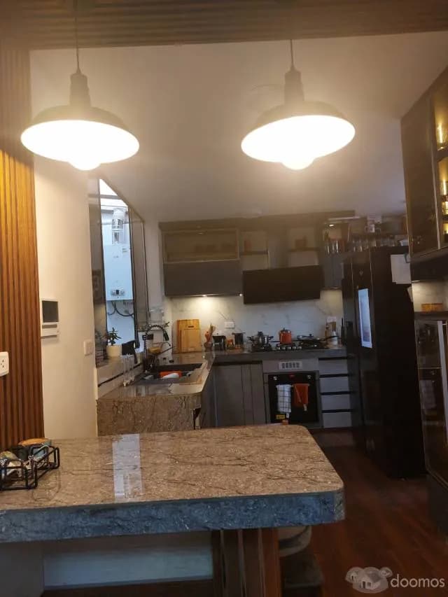 EN VENTA MAGNÍFICO DEPARTAMENTO REMODELADO A 2 CUADRAS DE PARQUE — foto 3
