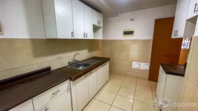 VENTA DE DEPARTAMENTO EN CHORRILLOS EN EL PRIMER PISO — foto 3
