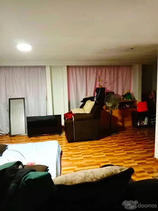 VENTA DE CASA EN INDEPENDENCIA CERCA A MEGAPLAZA — foto 3