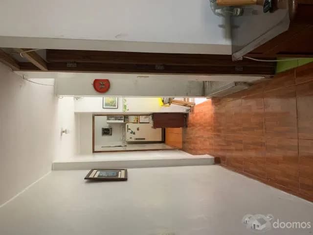 Venta Casa de 3 Pisos en Barrios Altos — foto 2