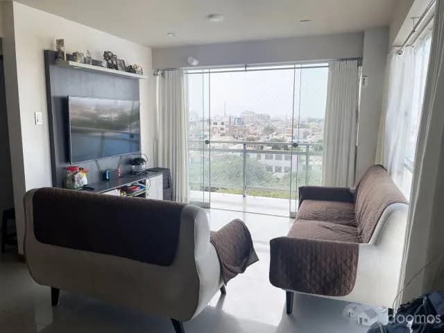 VENTA Departamento en Urb Primavera Calle Rebagliati — foto 2