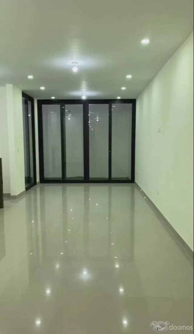 Venta de Casa de Estreno 2 pisos - Urb Monterrico IV — foto 4