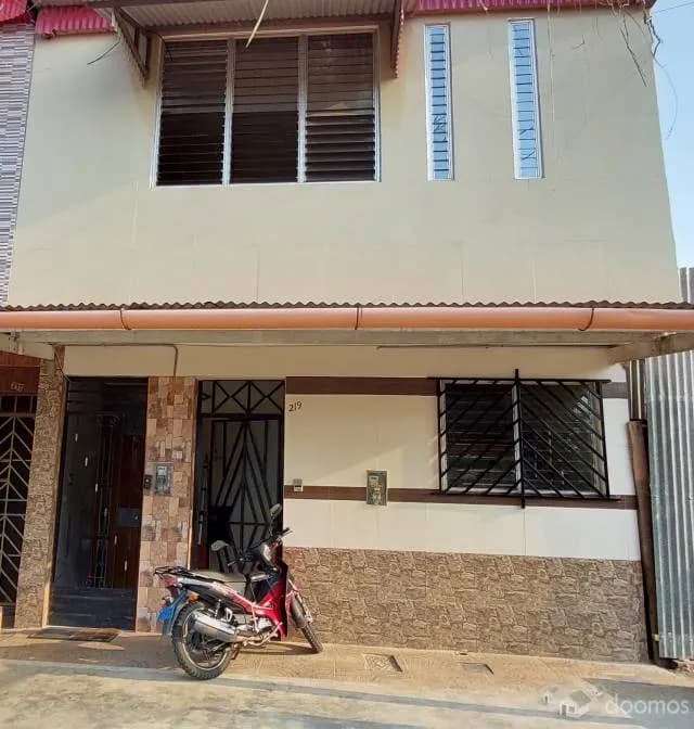 VENDO CASA EN DE 2 PISOS EN YURIMAGUAS — foto 1