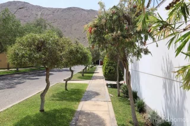 Oportunidad amplia casa en Rinconada del Lago La Molina — foto 3
