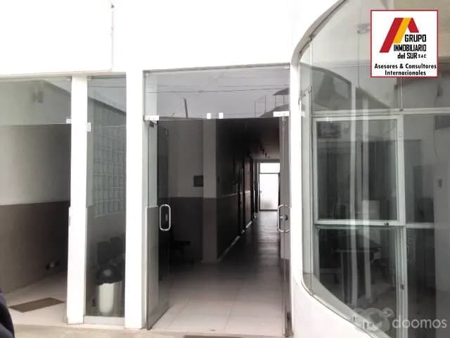 VENTA DE LOCAL COMERCIAL FRENTE A HOSPITAL ESSALUD CHINCHA — foto 2