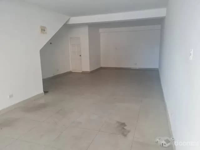 Se alquila local comercial en Lince — foto 2