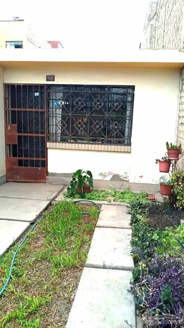 ALQUILER DE CASA AMOBLADA/1 HABITACION, AMPLIOS JARDINES Y COCHERA — foto 3