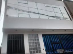 VENTA DE CASA DE 3 PISOS CON BASE PARA 5.