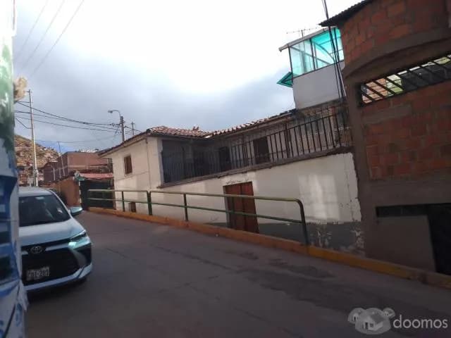 Linda casa remodelada cerca al aeropuerto en Cusco — foto 1