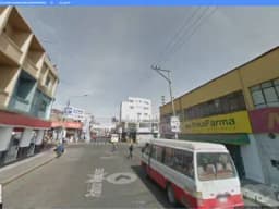 CASA COMERCIAL Y AVENIDA PRINCIPAL DE LA CIUDAD DE TACNA