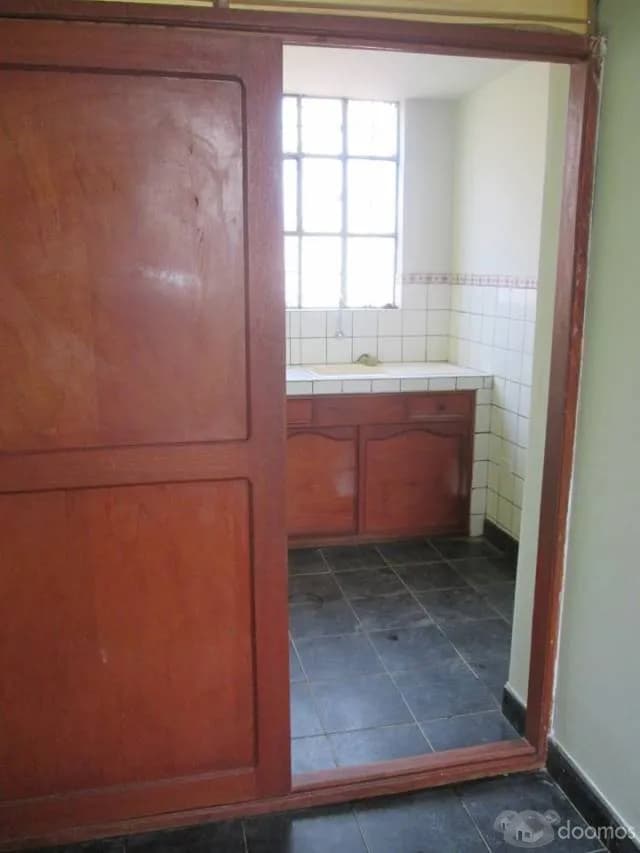 SE REMATA ESTA CASA POR VIAJE — foto 2