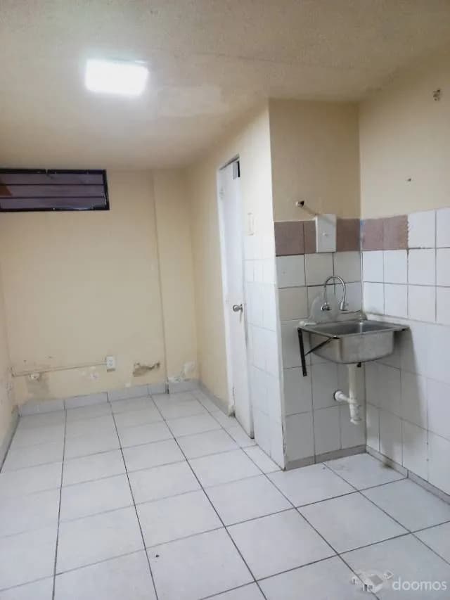 ALQUILO TIENDA 24m2 SURCO en Av. - 1er piso - 1750 — foto 1