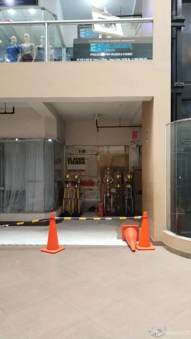 VENTA DE TIENDA GALERIA EL BALCON DE HUALLAGA — foto 4