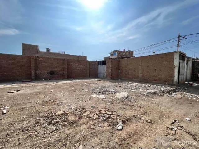 TERRENO CERCADO — foto 3