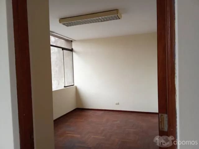 Oficina comercial en alquiler — foto 3