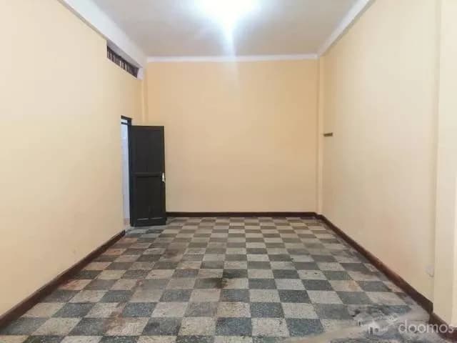 SE ALQUILA LOCAL COMERCIAL EN BREÑA — foto 1