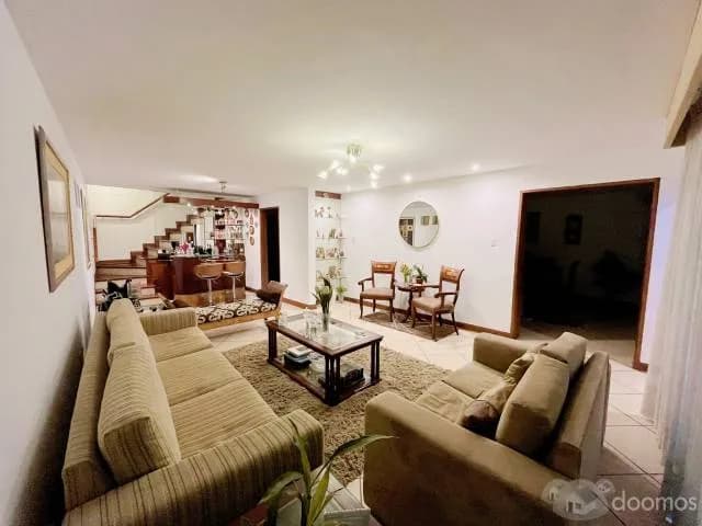 VENDO CASA EN URBANIZACIÓN CENTRO COMERCIAL MONTERRICO — foto 1