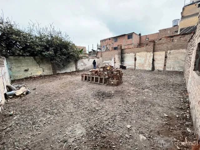 VENTA DE TERRENO POR OCASION - 160 M2 - PAPELES EN REGLA — foto 2