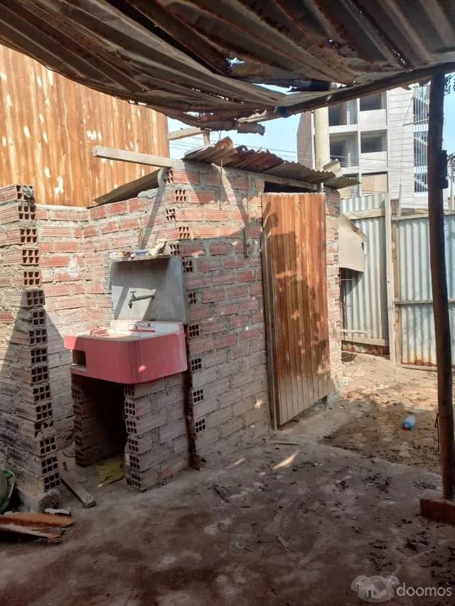 REMATE DE TERRENO CON CASA PREFABRICADA (Dos cuartos) — foto 2