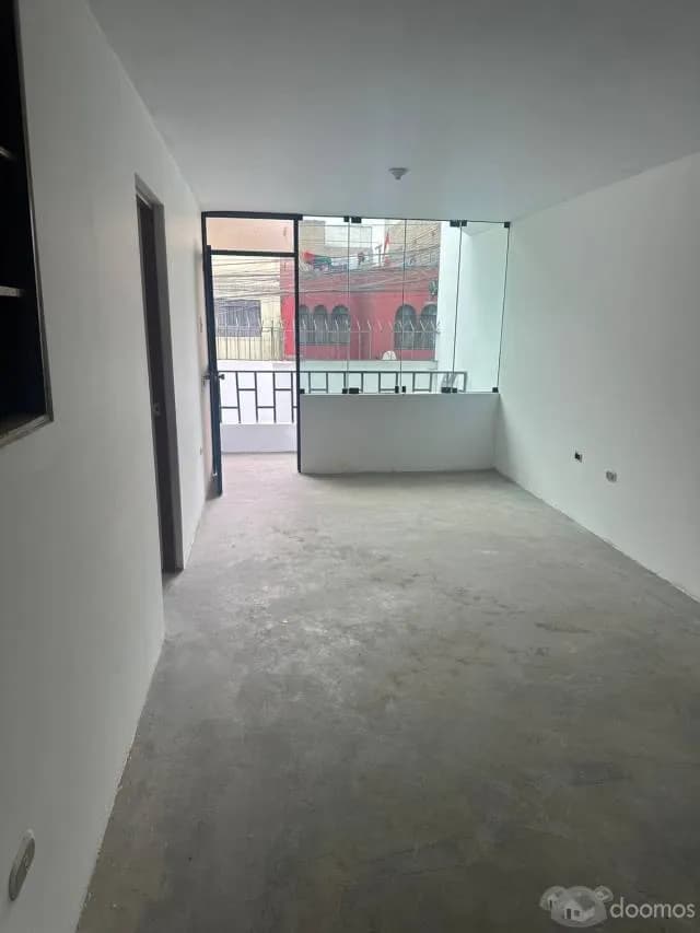 SE VENDE CASA DE 126 M2 EN LOS OLIVOS — foto 3