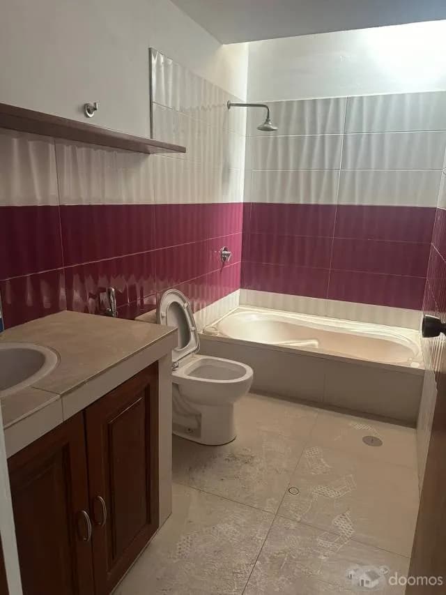 SE VENDE CASA DE 126 M2 EN LOS OLIVOS — foto 6