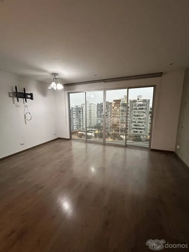 ¡Oportunidad Única! Venta de Hermoso Departamento en Surco — foto 1