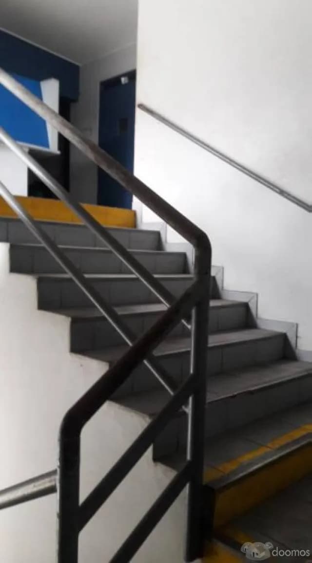 En venta Local Comercial en San Miguel - 4 Pisos Más Azotea — foto 2