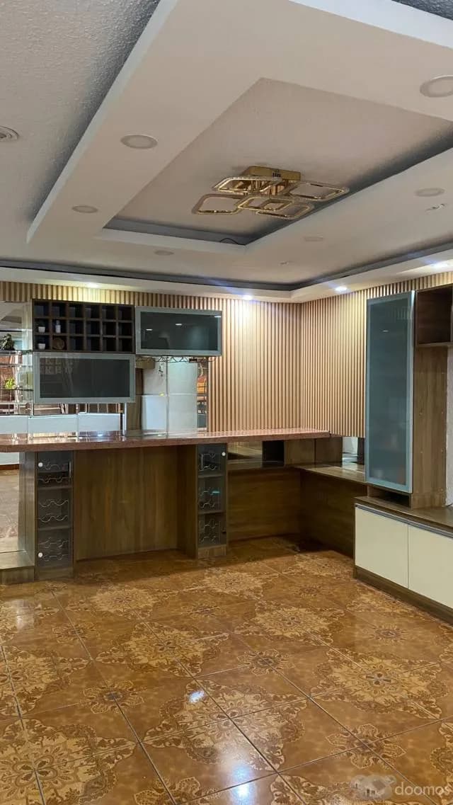 ALQUILER DE AMPLIO Y BONITO DEPARTAMENTO EN COMAS — foto 1