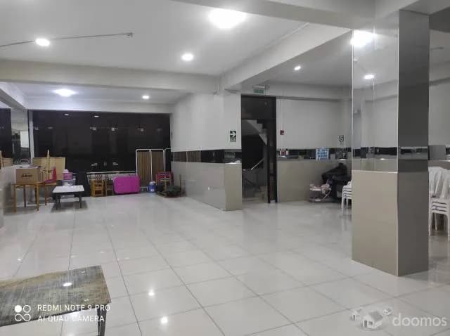Local comercial 200m2 — foto 3