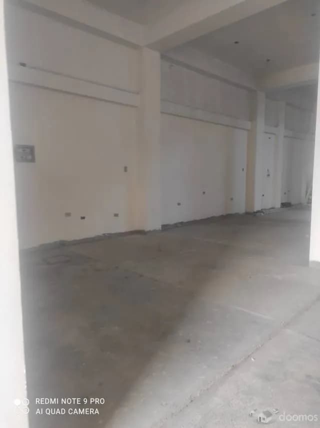 Local comercial 200m2 — foto 7