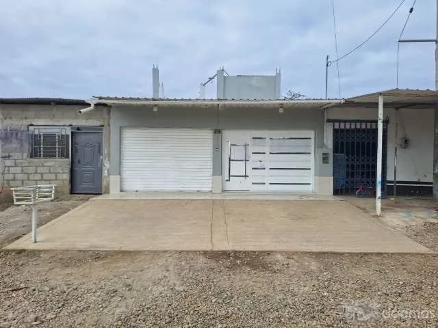 SE VENDE CASA DE ESTRENO EN AGUAS VERDES — foto 1