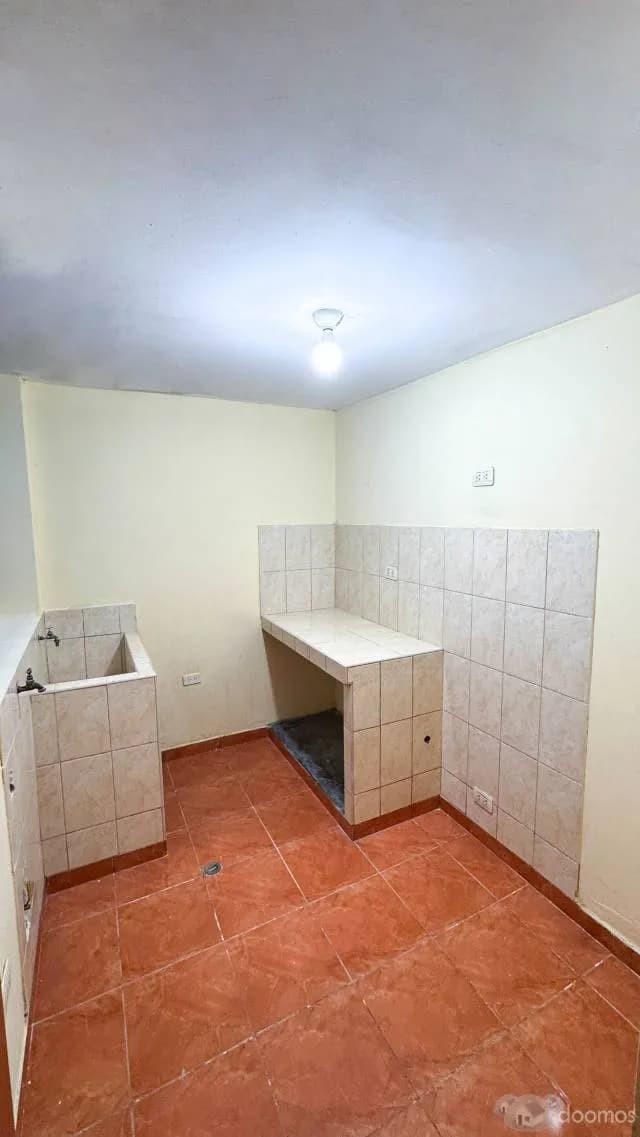 ????#TEALKILO te trae este Departamento - límite Los Olivos y SMP con 2 patios!? — foto 3