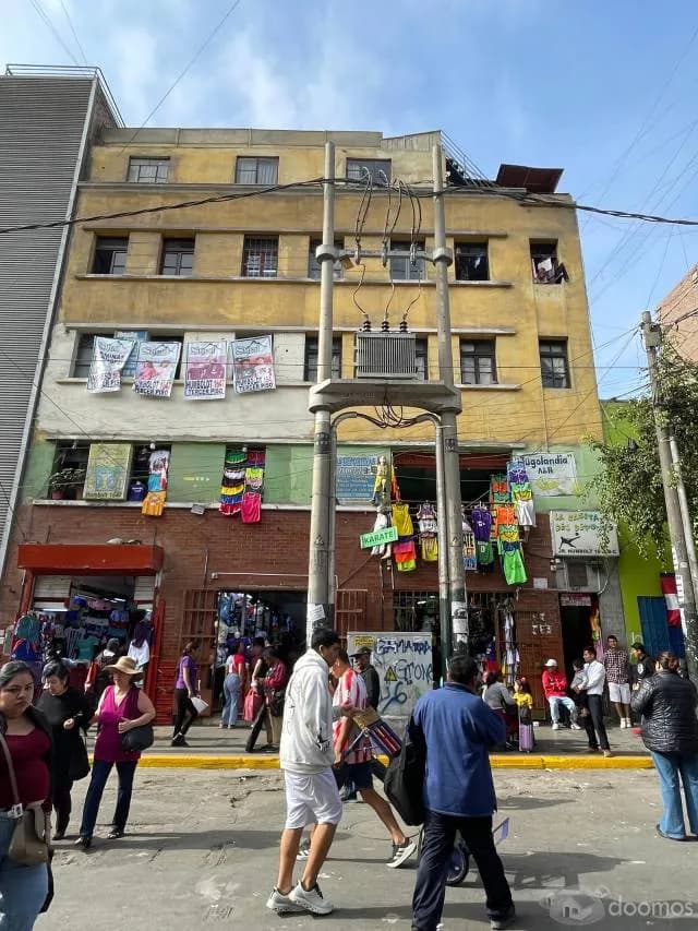 ¡Gran Oportunidad en el Corazón de Gamarra! Precio de Venta: $80,000 — foto 1