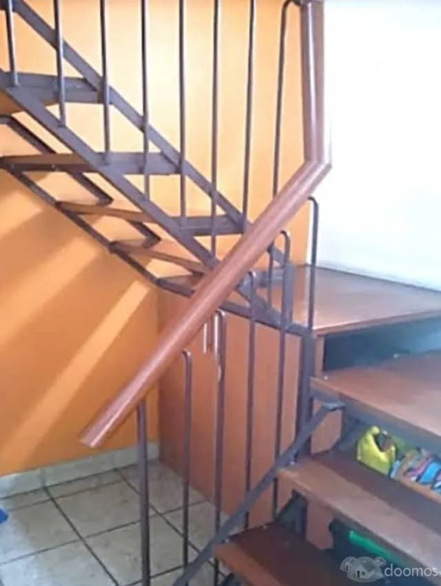 VENDO ESPACIOSO DEPARTAMENTO DUPLEX EN ZONA RESIDENCIAL — foto 4