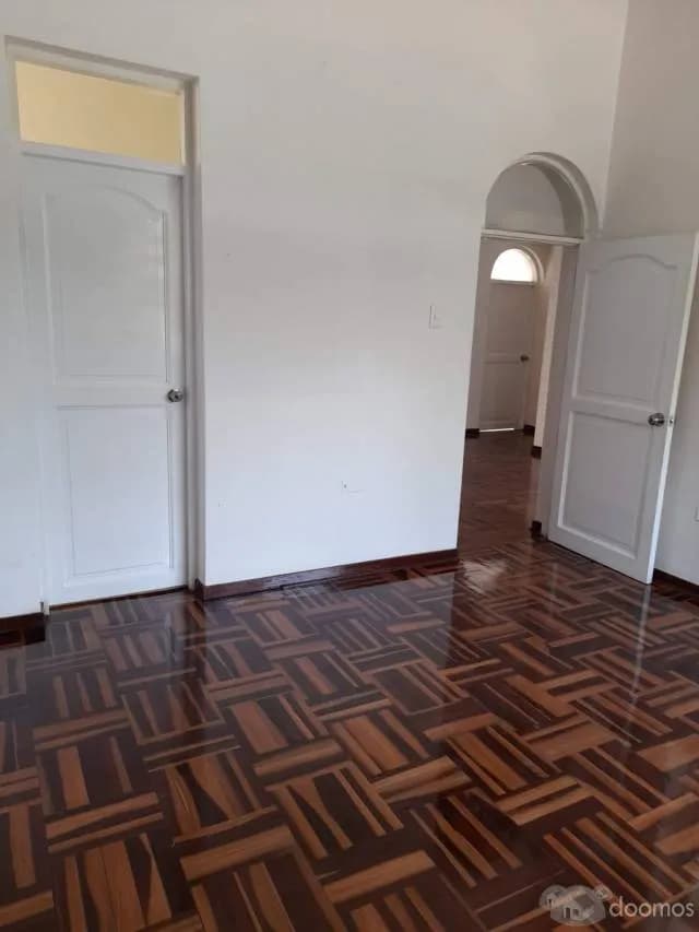 ALQUILO HERMOSA  ¡¡RESIDENCIA ¡¡PARA EMPRESAS — foto 8