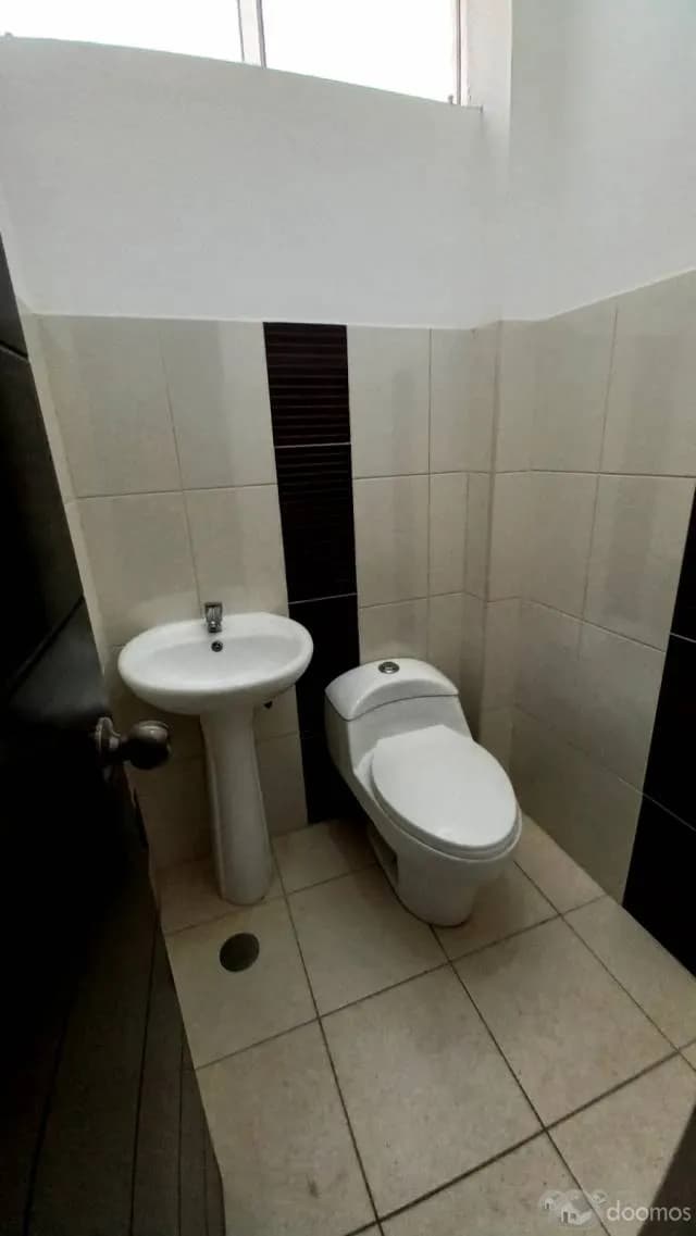 ALQUILER DE DEPARTAMENTO 3ER PISO CON ESTACIONAMIENTO — foto 4